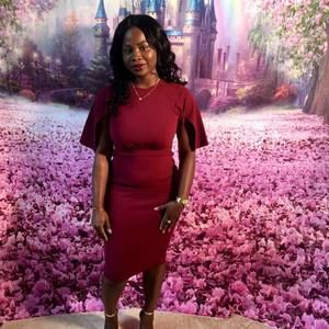 Meet your Posher, Corinne